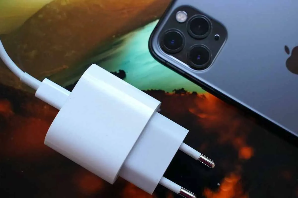 Batterij sneller opladen met de vliegtuigstand